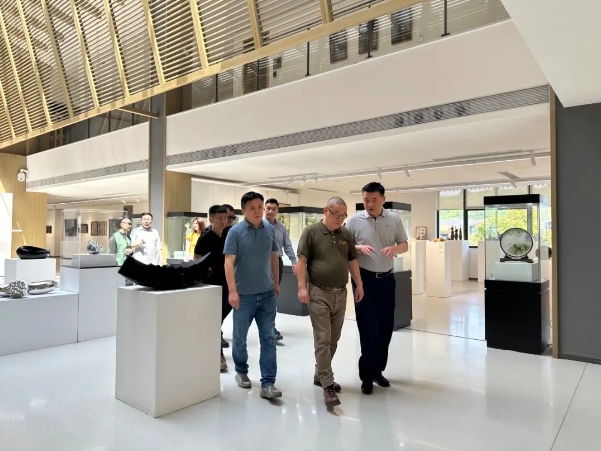 CFAC美院基地 清華大學(xué)美術(shù)學(xué)院與省數(shù)文集團、市城投集團強強聯(lián)手共繪文化創(chuàng)新新篇章